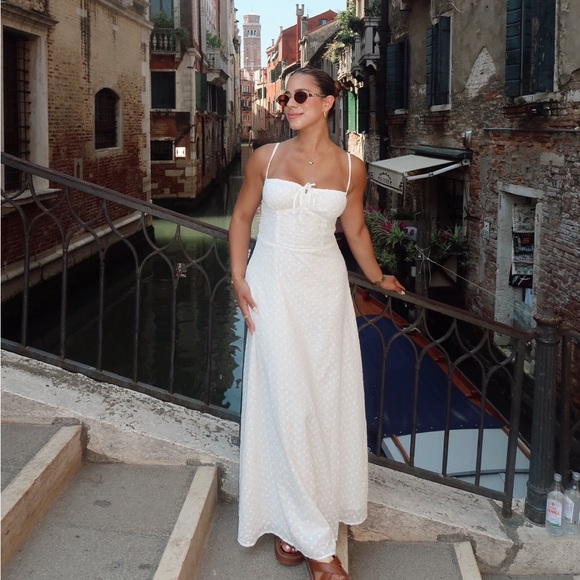 Elsie Peppermayo Maxi Dress - White - Picture 4 of 4